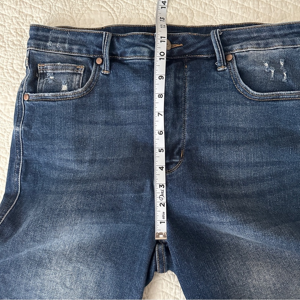 Judy Blue Tummy Control High Waist Vintage Wash Cuffed Shorts Denim Women’s XL - Picture 7 of 13